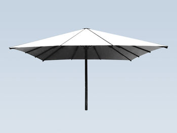 TYPE TK - vindafvisende parasol MED KEDERSKINNE 